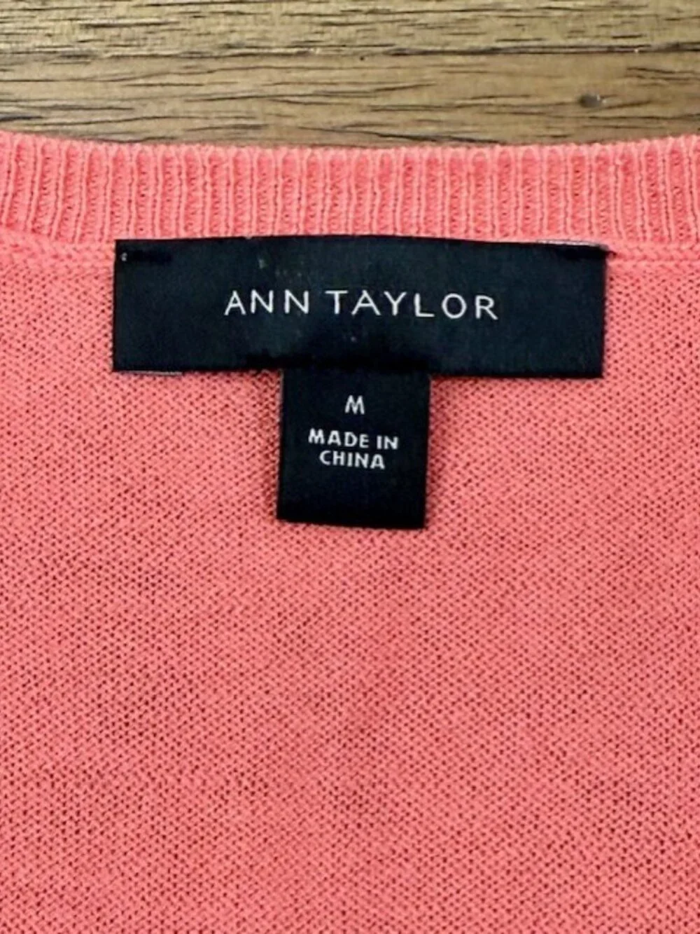 ANN TAYLOR Cardigan Sweater - Picture 7 of 8